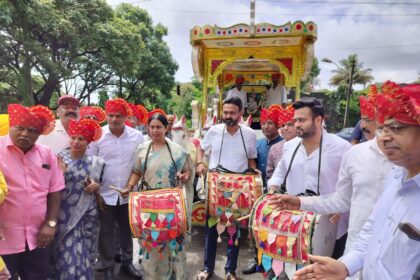 ಕೃಷ್ಣನ ರಥೋತ್ಸವದ ಮೆರವಣೆಗೆಗೆ ಚಾಲನೆ ನೀಡಿದ ಸಚಿವೆ ಲಕ್ಷ್ಮೀ ಹೆಬ್ಬಾಳ್ಕರ್