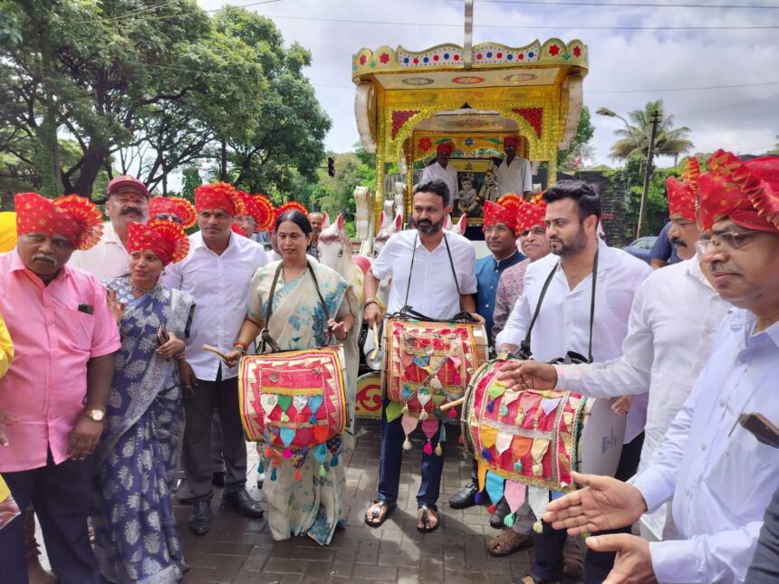 ಕೃಷ್ಣನ ರಥೋತ್ಸವದ ಮೆರವಣೆಗೆಗೆ ಚಾಲನೆ ನೀಡಿದ ಸಚಿವೆ ಲಕ್ಷ್ಮೀ ಹೆಬ್ಬಾಳ್ಕರ್