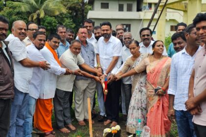 ಕುಡಿಯುವ ನೀರಿನ ಕಾಮಗಾರಿಗೆ ಚನ್ನರಾಜ ಹಟ್ಟಿಹೊಳಿ ಚಾಲನೆ