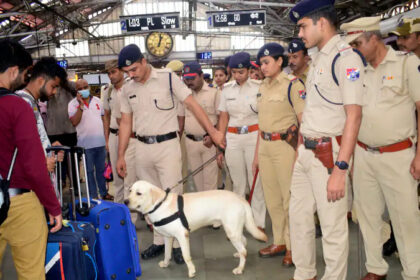 ಭಯೋತ್ಪಾದಕ ದಾಳಿ ಎಚ್ಚರಿಕೆ – ಮುಂಬೈನಾದ್ಯಂತ ಪೊಲೀಸರು ಹೈಅಲರ್ಟ್‌