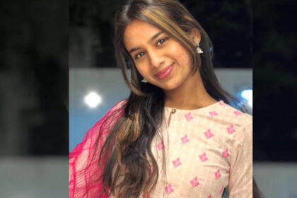 ಜಗಳವಾಡುತ್ತ ಬೈಕ್‌ ಚಾಲನೆ – ವಿದ್ಯುತ್‌ ಕಂಬಕ್ಕೆ ಡಿಕ್ಕಿಯಾಗಿ ಯುವತಿ ಸಾವು, ಯುವಕನ ಸ್ಥಿತಿ ಗಂಭೀರ